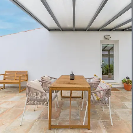 Tatil Evi Esteva