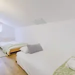 Hébergement de vacances Esteva *
